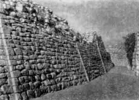 Троя VI. Оборонительная стена крепости, XVI XIV вв. до н. э.