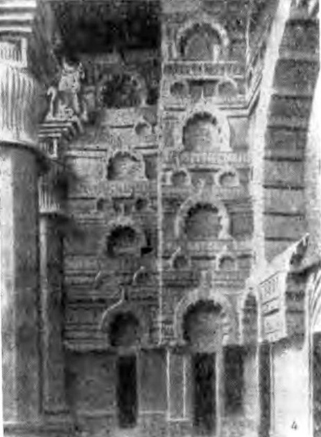Монастырские комплексы, высеченные в скалах Бедса; чайтья, 175 г. до н. э.; боковой вид входа