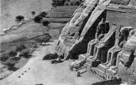 Абу-Симбел. Большой храм. Входная часть, общий вид