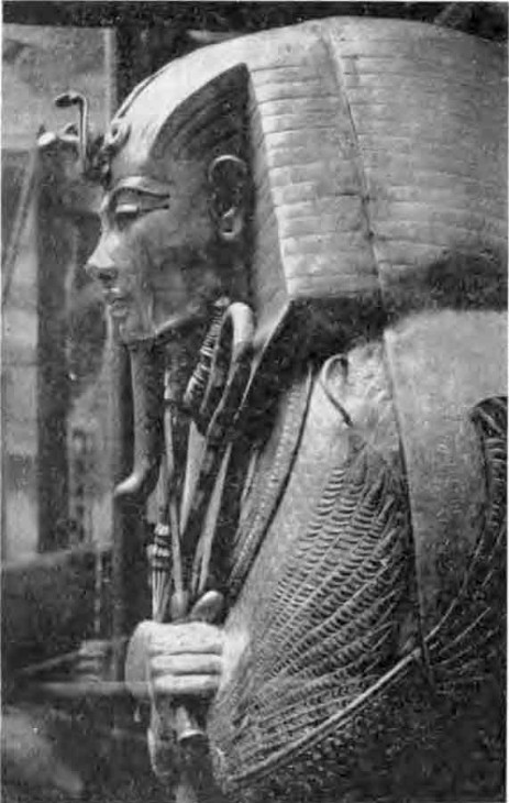 Гробница Тутанхамона. Деталь золотого саркофага (Музей в Каире)