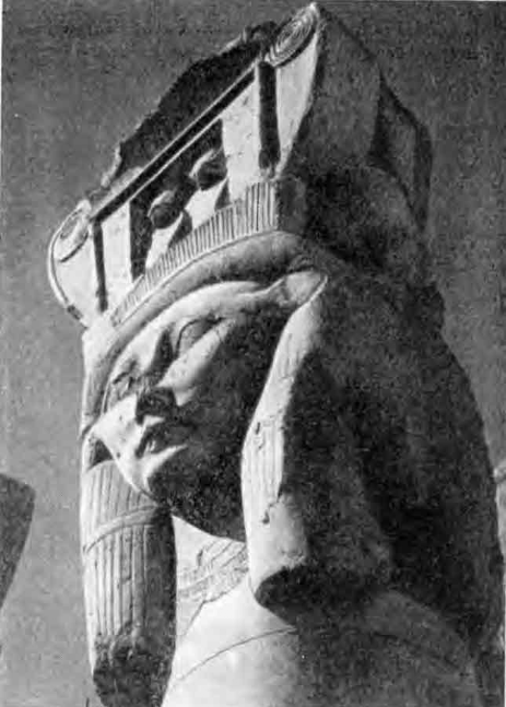 Храм царицы Хатшепсут. Дейр-эль-Бахри. Святилище Гатор. Гаторическая капитель